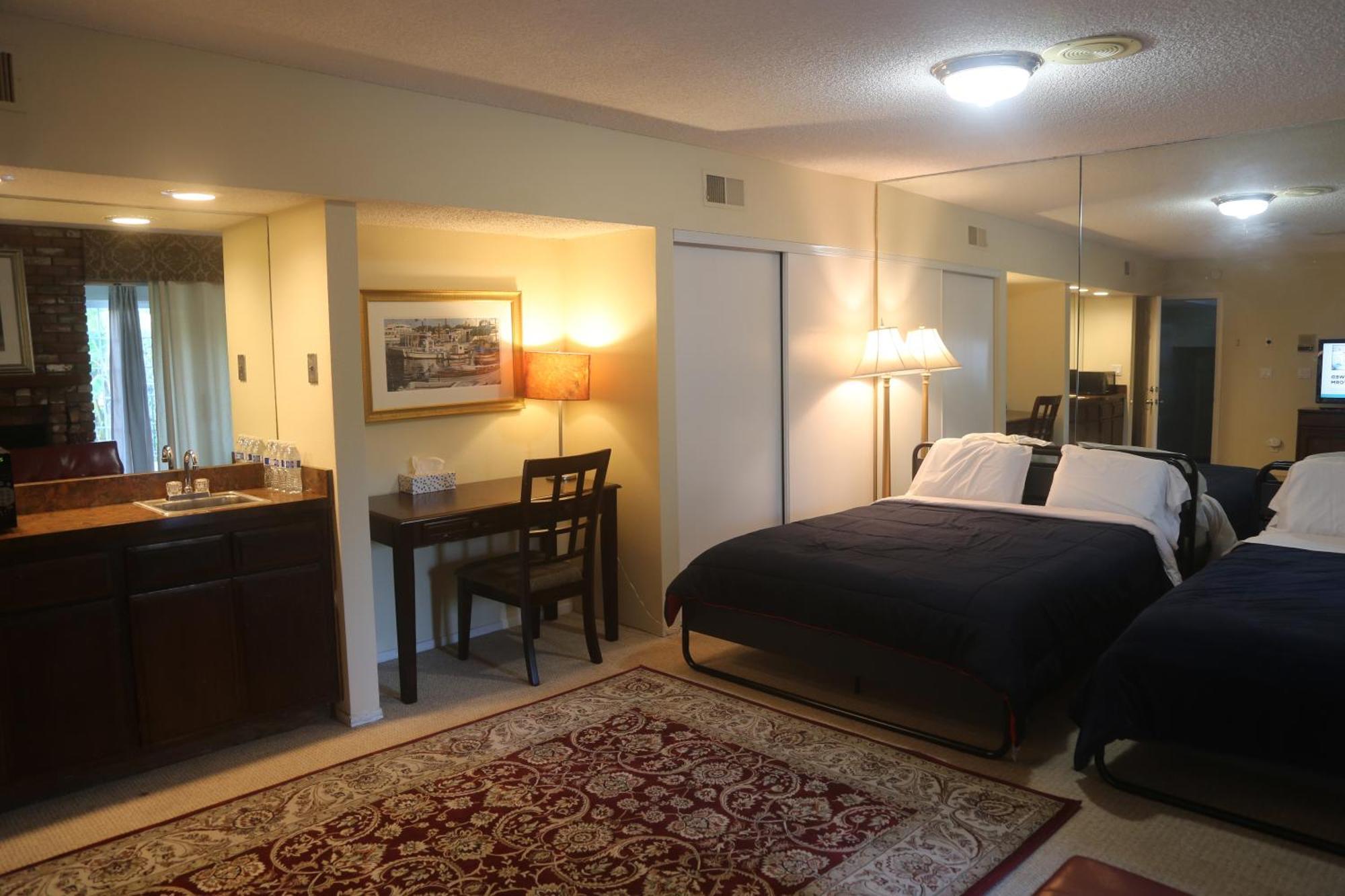 Suite with Garden View