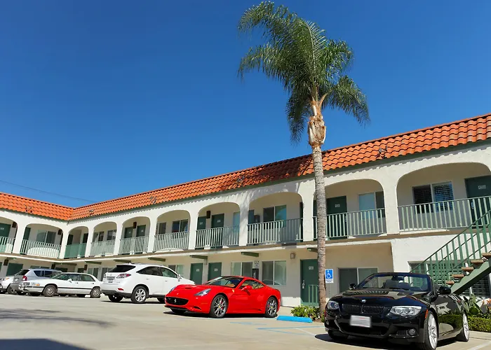 Resort: Dunes Inn - Sunset (Adults Only)